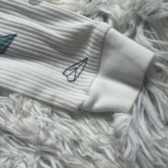 Carter’s | One Piece | 9 Month - Picture 4 of 5